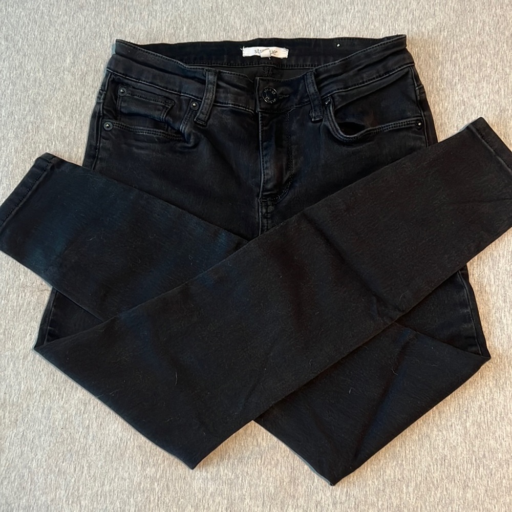 Mid rise skinny jean